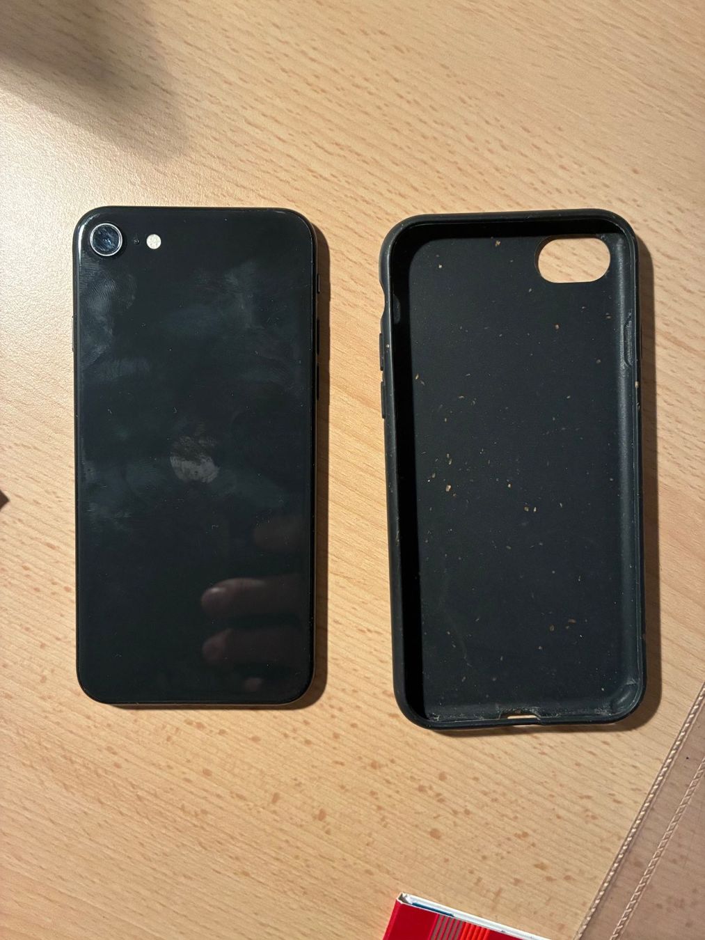 Apple Telefoni cellulari / Smartphones: Iphone SE 2020 – Usato da Gais venduto da Touny 1