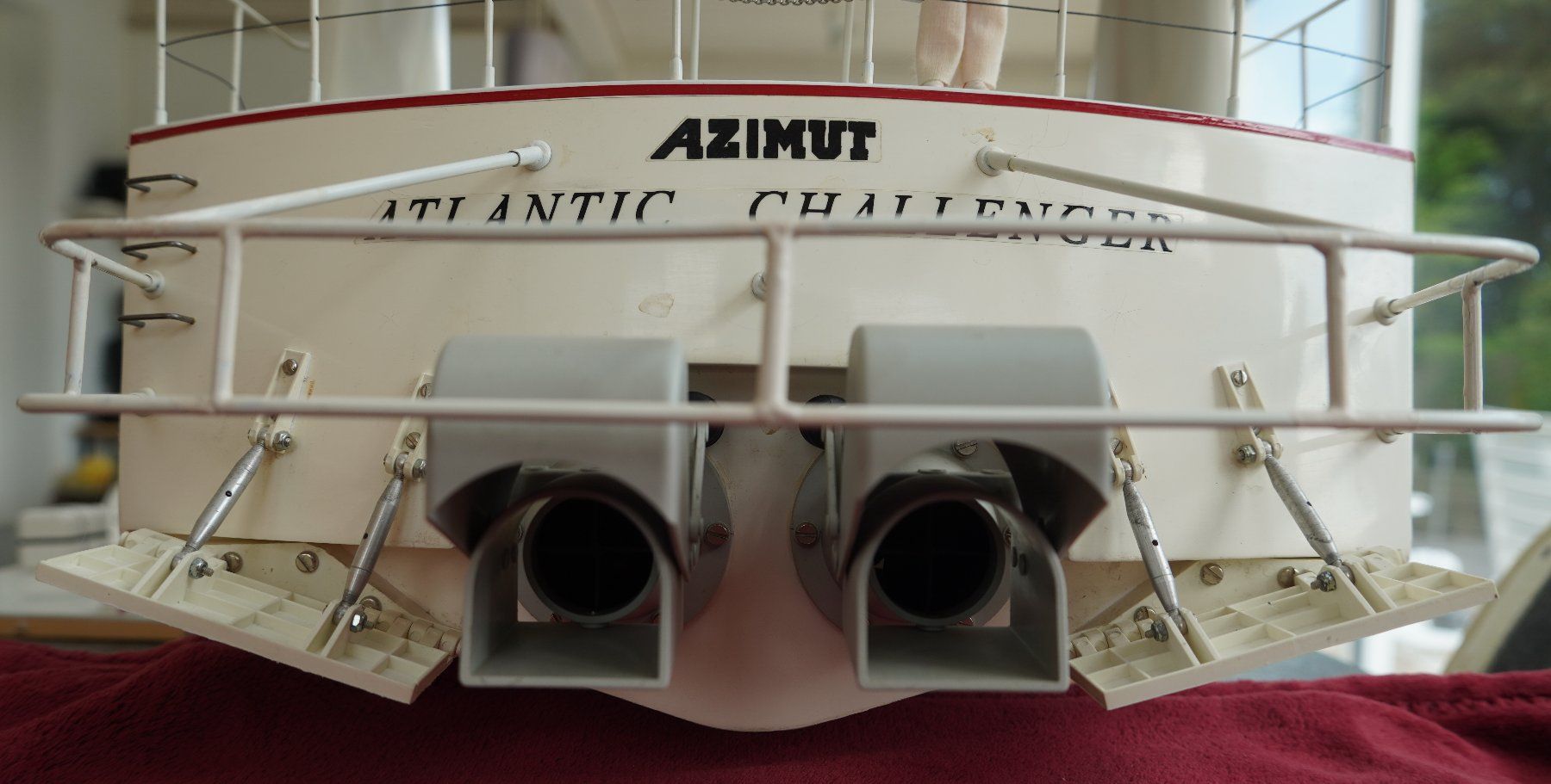 Graupner Modellismo RC: Maquette bateau télécommandé Azimut Atlantic Challenger – Usato da FROIDEVILLE venduto da Trinitron0 4