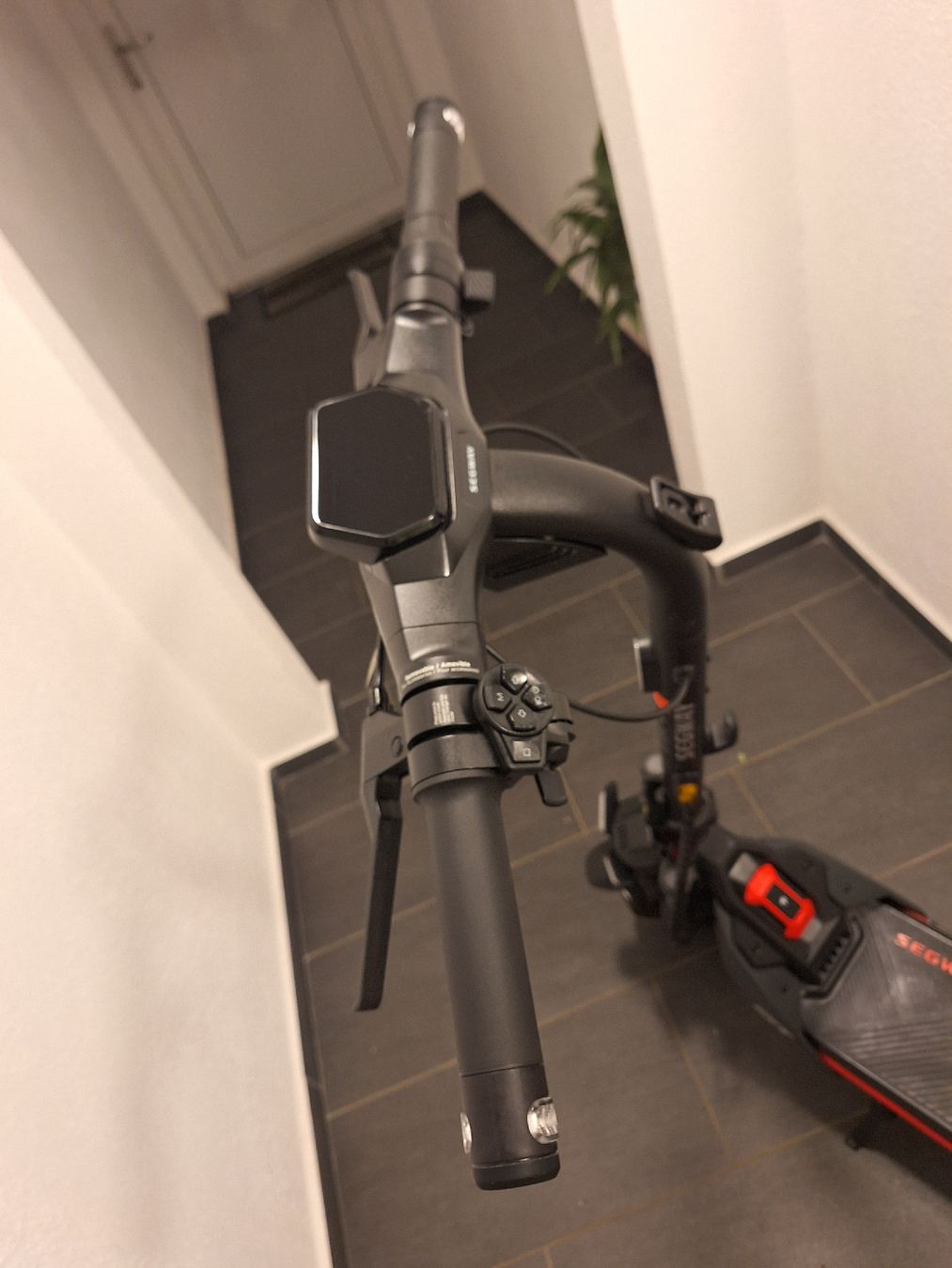 Scooters: Segway ZT3 PRO D  E-Roller Mit Garantie 03.2028 – Neu (gemäss Beschreibung) aus Hölstein von Niki78 1