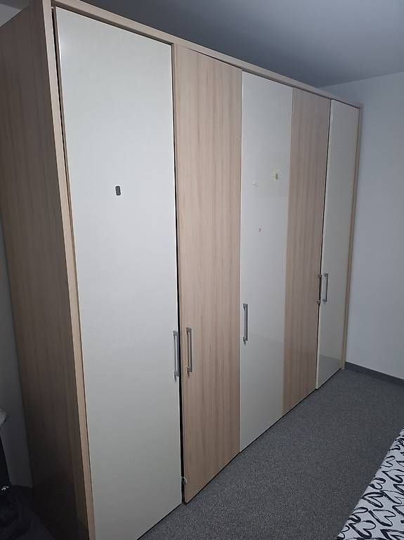 Armadi: Schrank Schlafzimmer  – Usato da Hallwil venduto da giu_5sbb