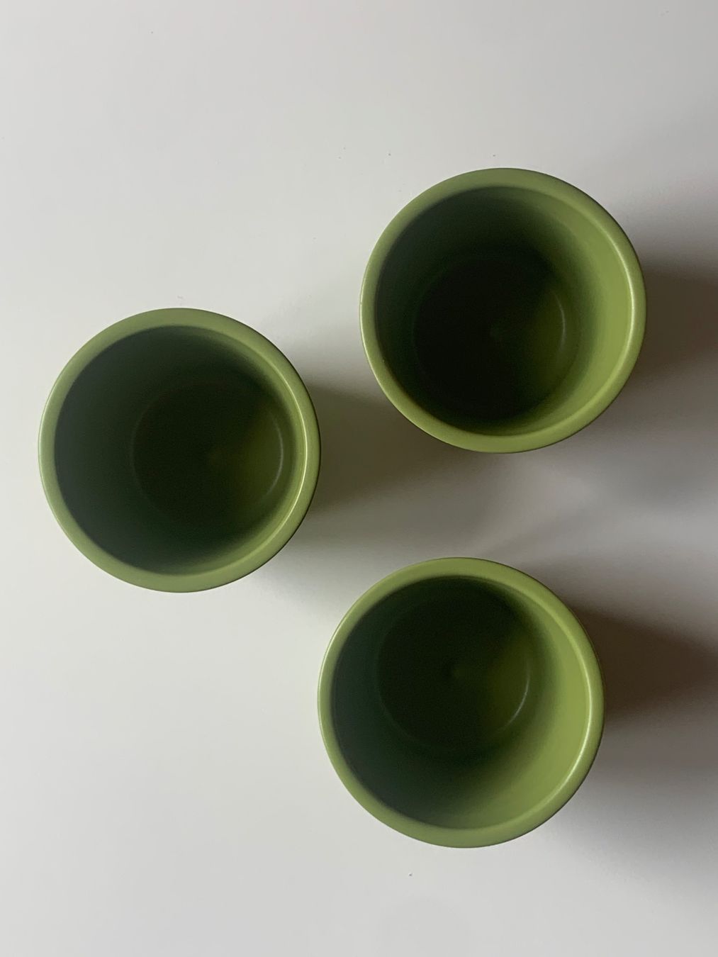 Ikea Vasi per fiori: Set aus 3 kleinen grünen Blumentöpfen – Usato da Zürich venduto da Leonieonie. 2