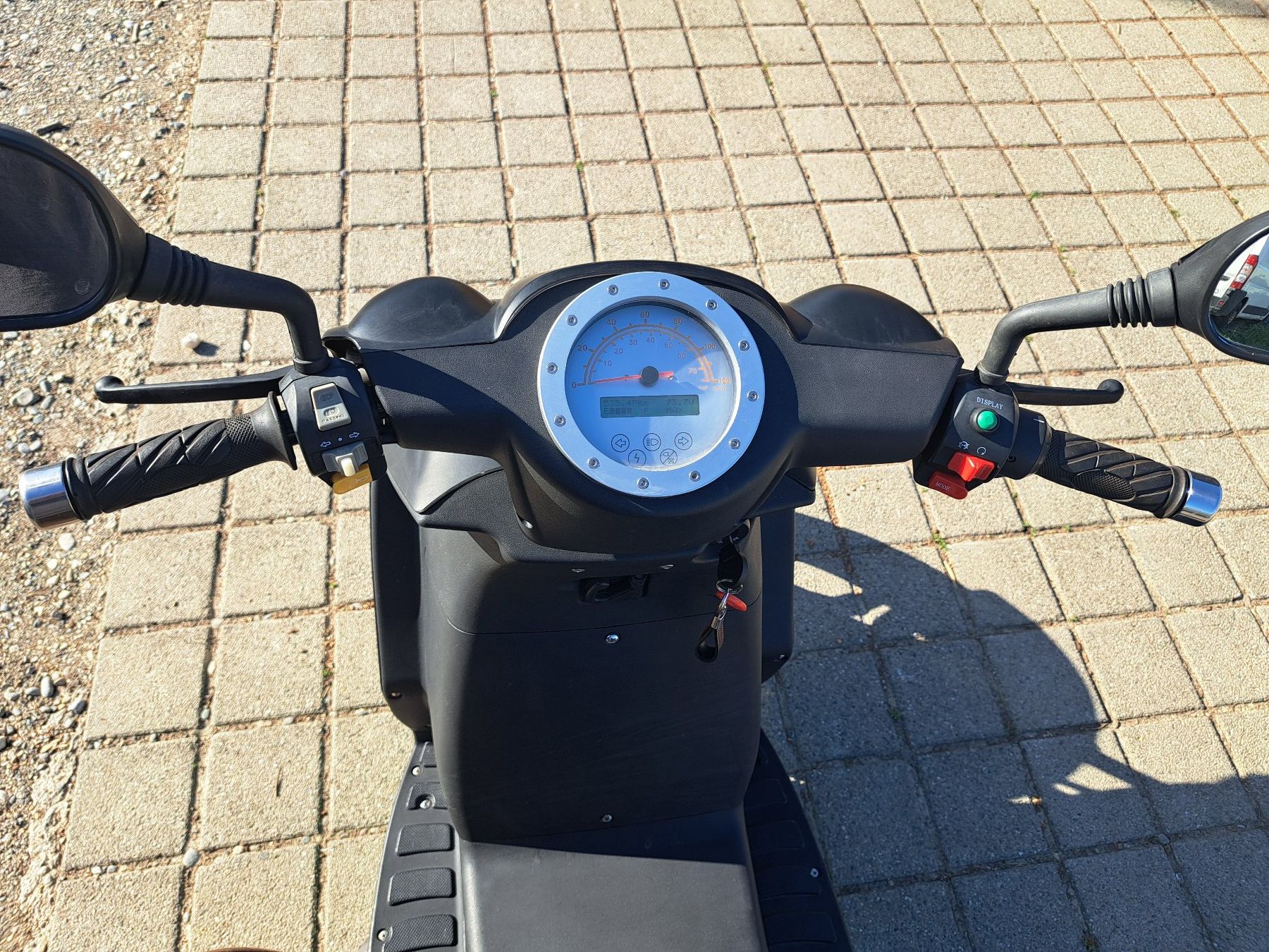 Scooter: Vengo V100 Elektro Roller E-Scooter Lieferung möglich – Usato da Hallau venduto da ZIEGLER-Motorhandel 3