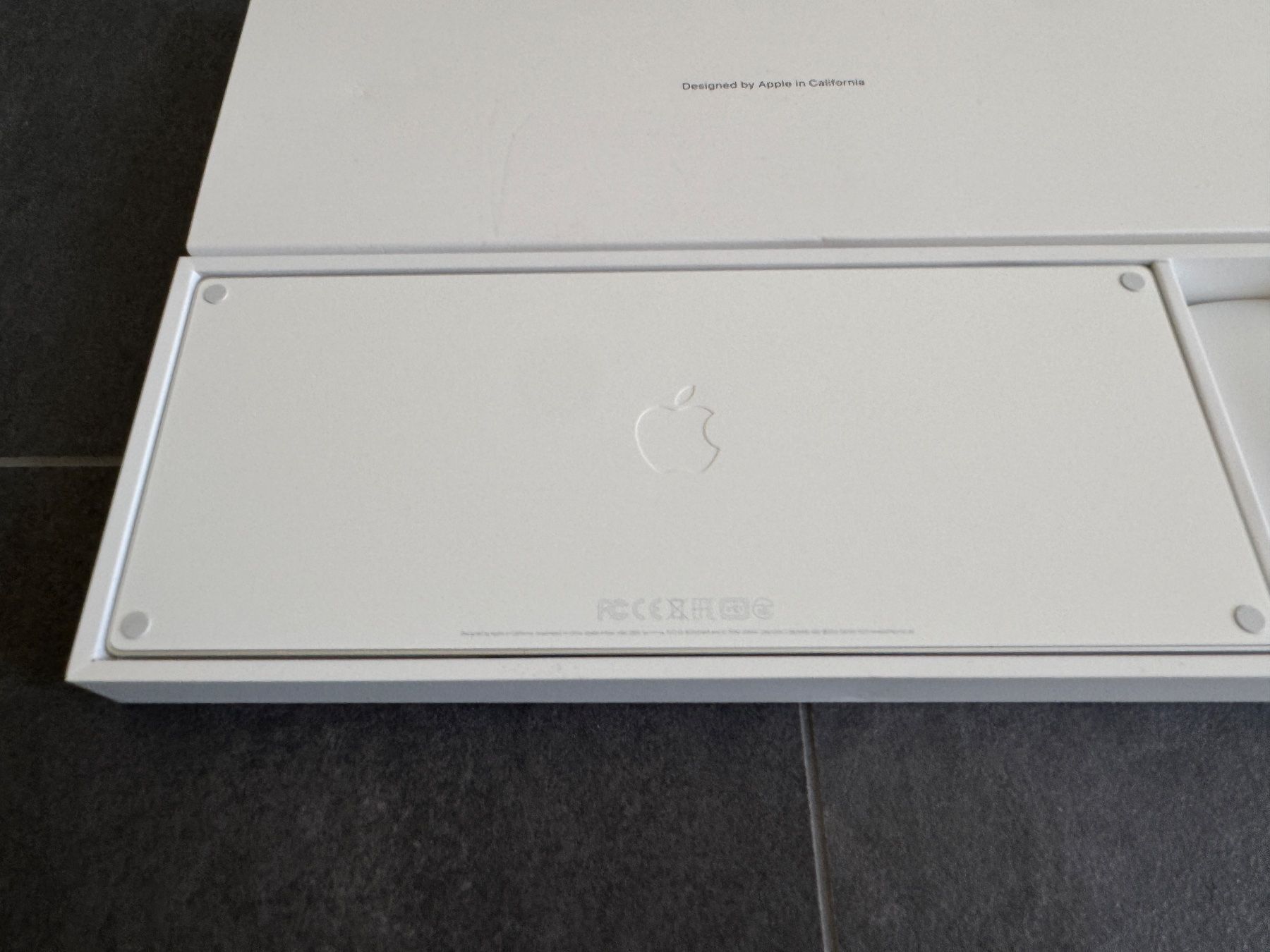 Apple Tastaturen: Apple Magic Keyboard und Magic Mouse Set 2 – Gebraucht aus Rothenfluh von Ron999 1