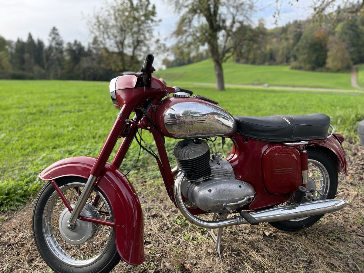 Jawa Strada: Jawa 559 250ccm – Difettoso da Ballwil venduto da snap-master 5