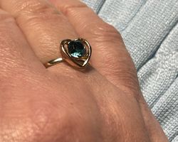 Anello con cuore smeraldo - Taglia regolabile!💍💖 (50)