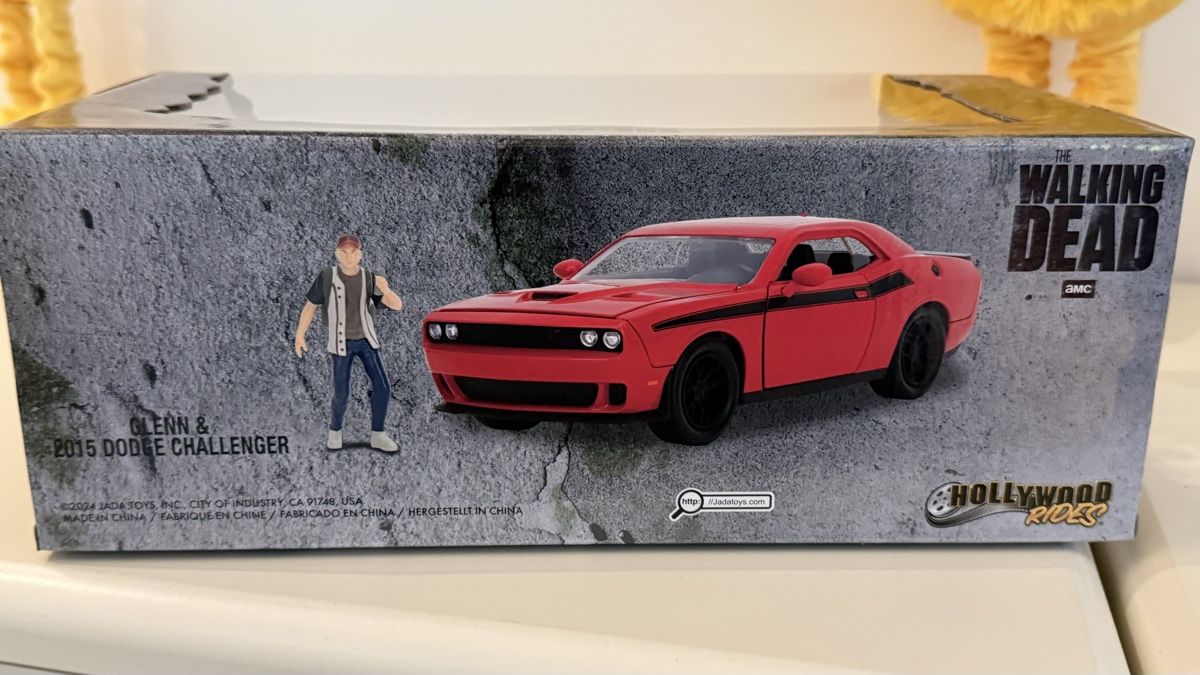 Dodge Modellini d'auto: Walking Dead Glenn & 2015 Dodge Challenger Die-Cast 13+ – Nuovo e nell'imballaggio originale da Basel venduto da Zomeg 3