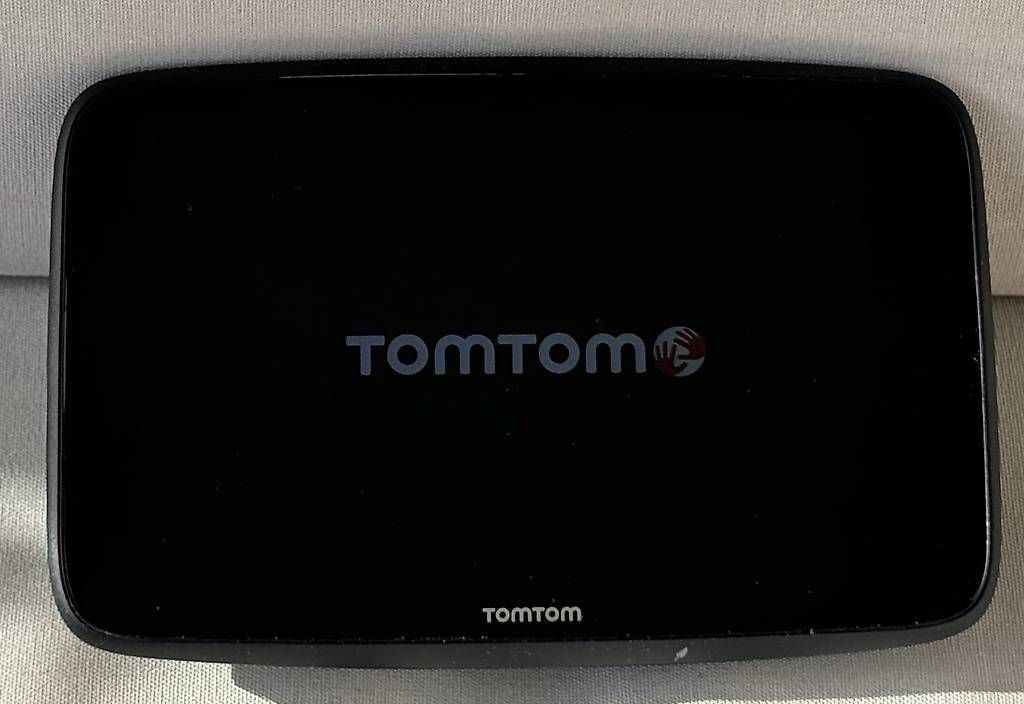 Navigationsgeräte: Navigationsgerät Tomtom Discover 7" – Gebraucht aus Ehrendingen von ren_dgb6