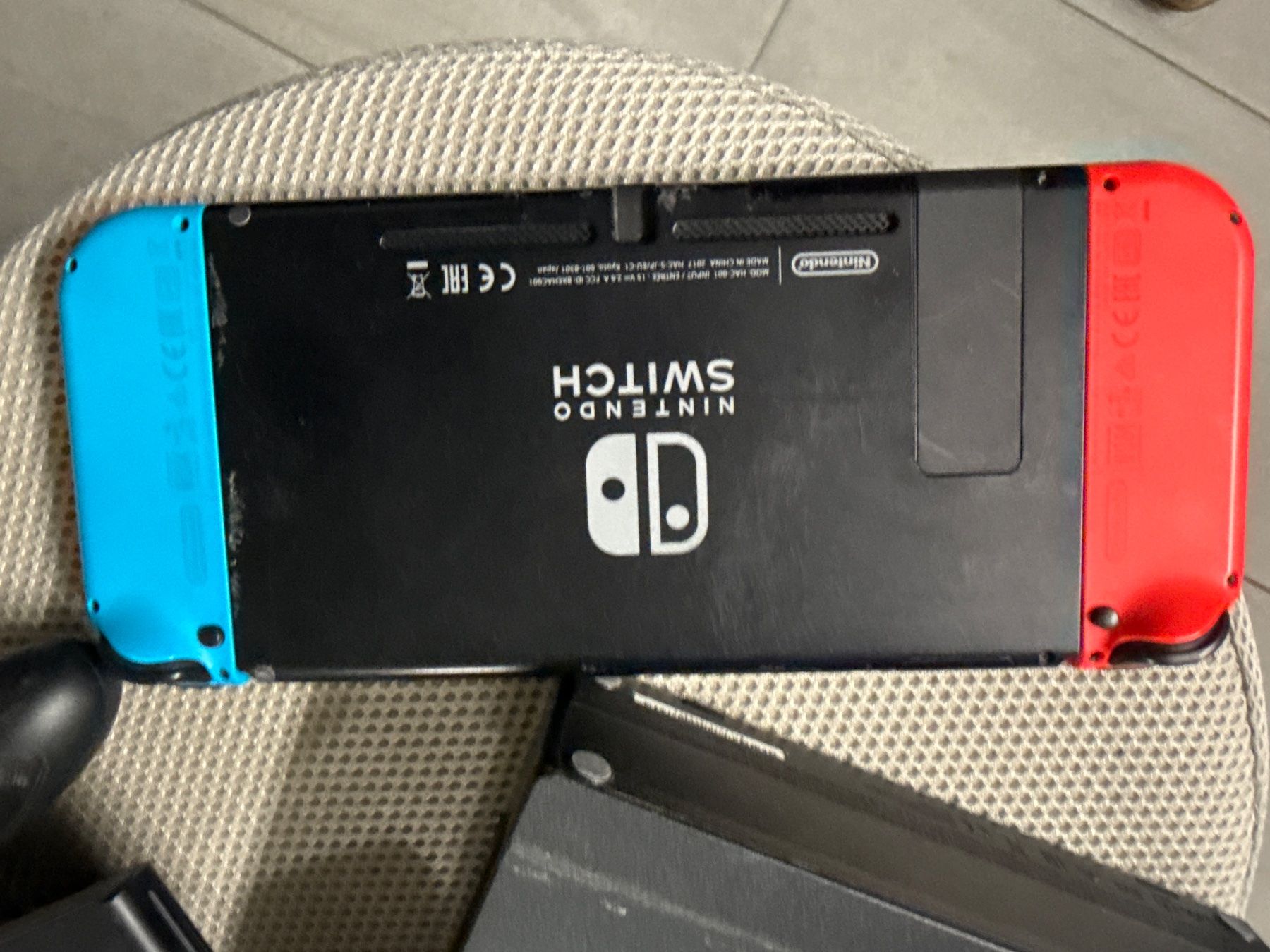 Nintendo Console: Nintendo Switch mit 4 Spiele – Usato da Derendingen venduto da iven70 3