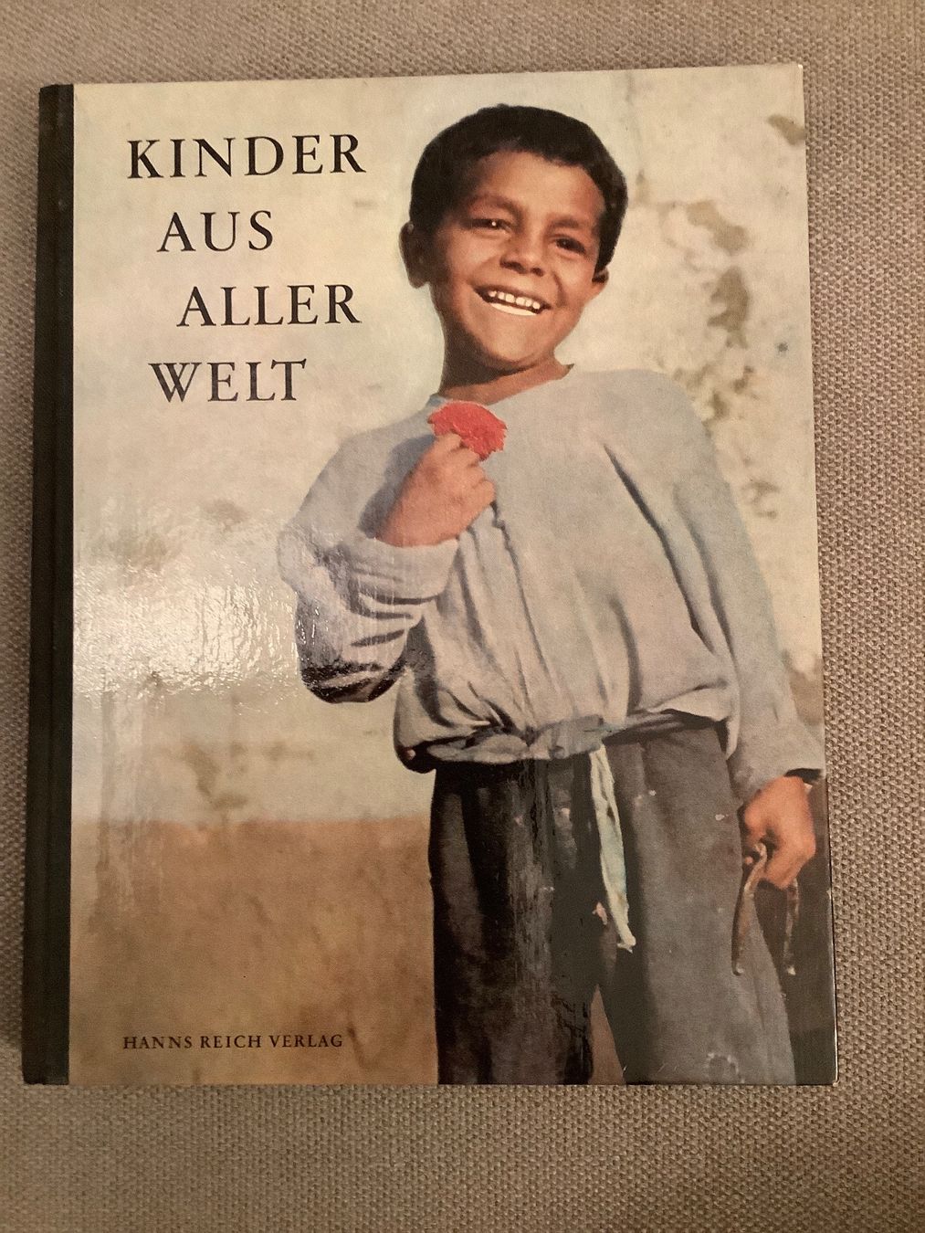 Libri: Kinder aus aller Welt – Usato da Triesen venduto da boston7