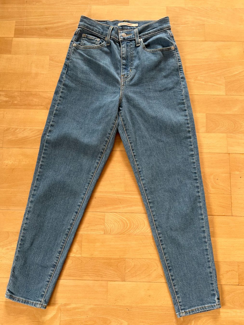 Levi's Jeans: LEVI'S Damen Jeans in Gr. 25, Blau – Usato da Worb venduto da farben20zauber