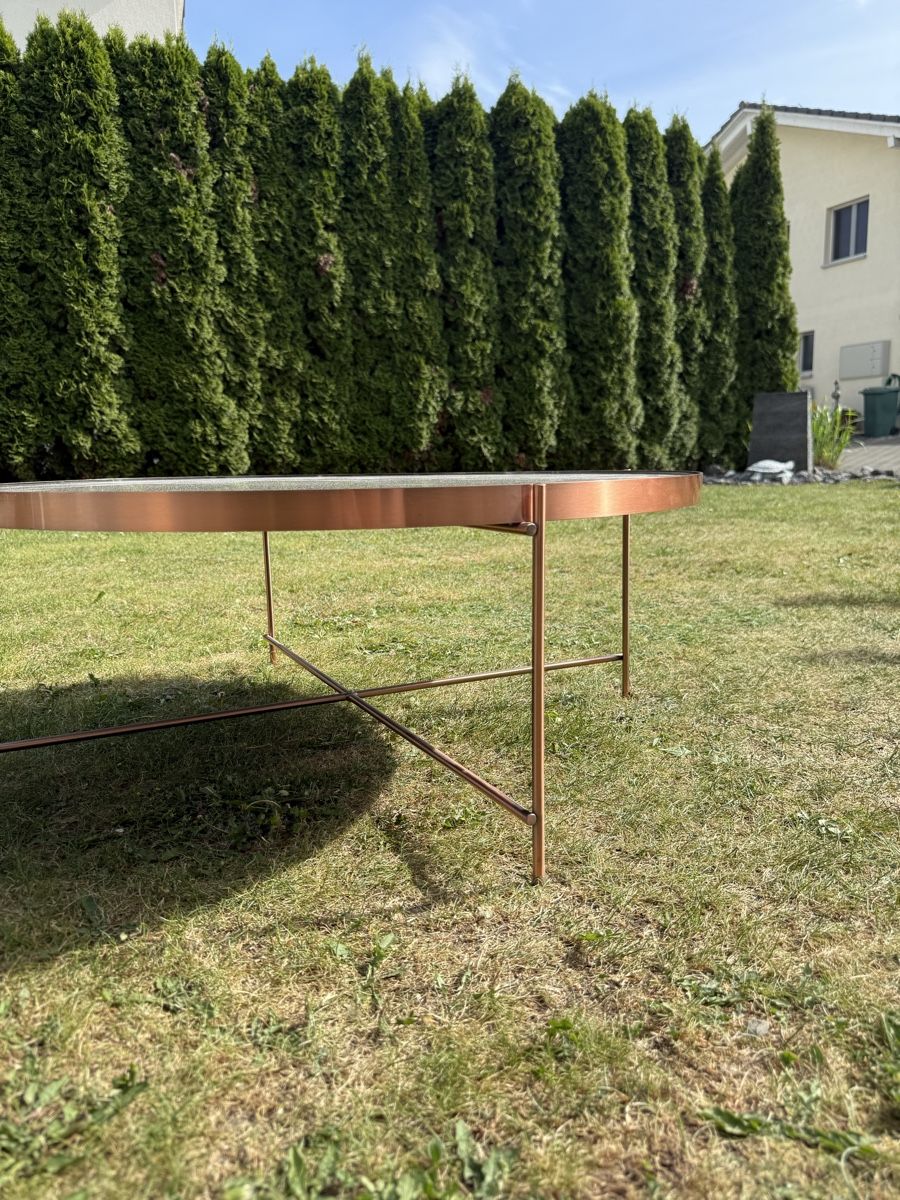 Tavoli: Salontisch – Usato da Kefikon TG venduto da drilonmulaj