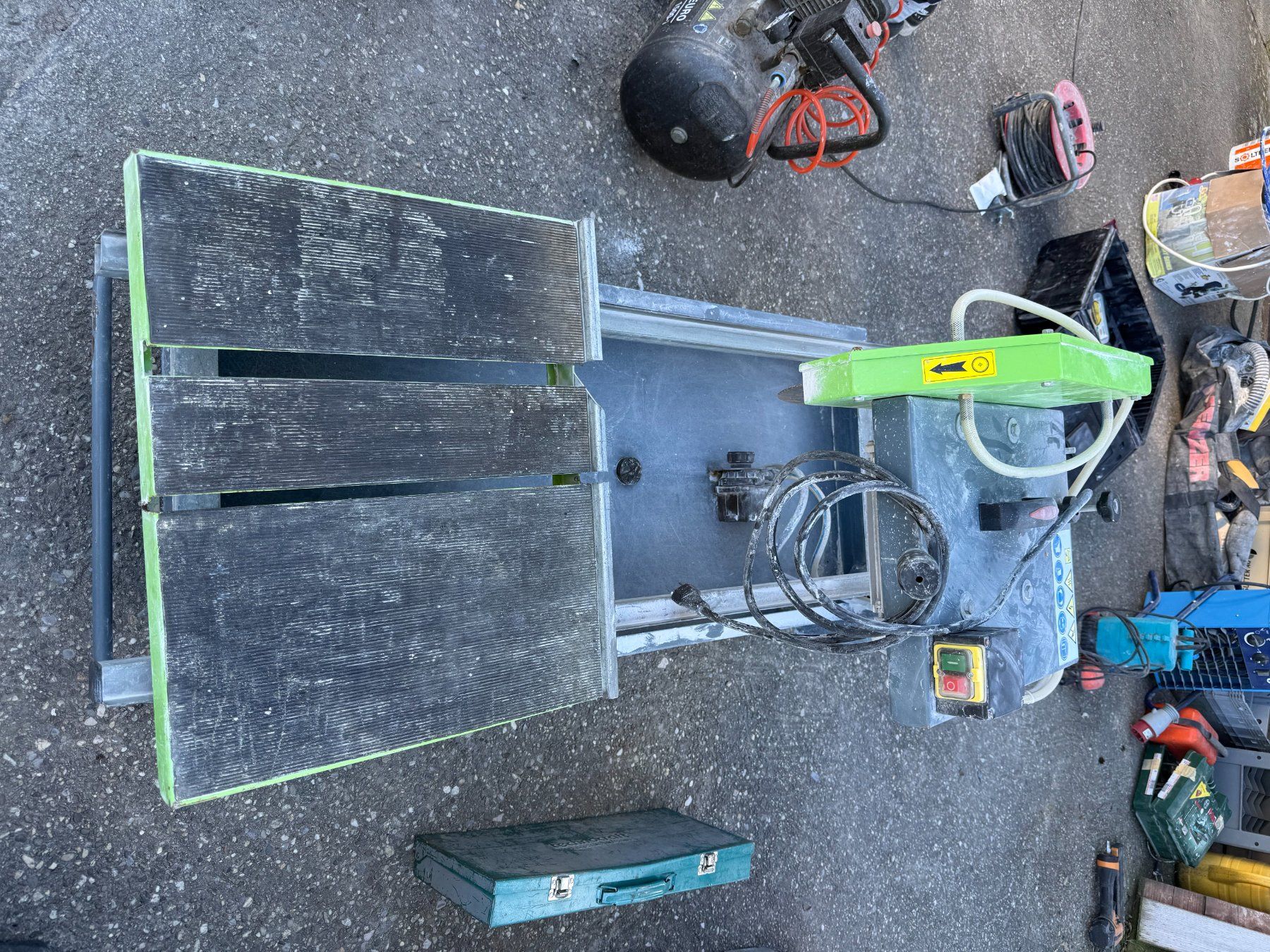 Tutte le macchine: Scie à eau sur table Pro One 110/800 - Professionnelle 2020 – Usato da Etoy venduto da mds1110