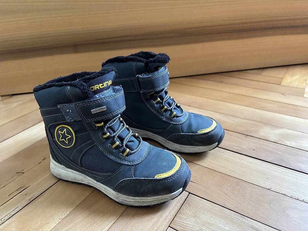 Scarpe per ragazzi: Kinder Winterschuhe Gr. 31 – Usato da Luzern venduto da spixomat 1