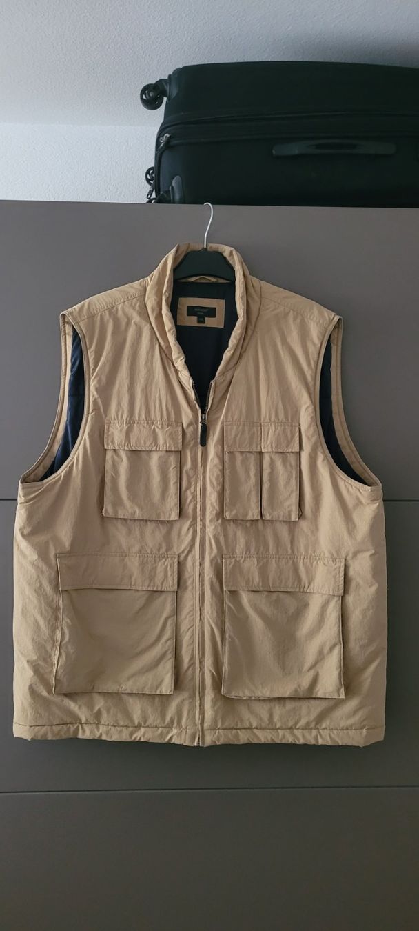 Zara Giacche: ZARA Blazer Man - Taille 54 - Grise avec doublure jaune – Nuovo (secondo la descrizione) da Vevey venduto da obi_n8zc 8