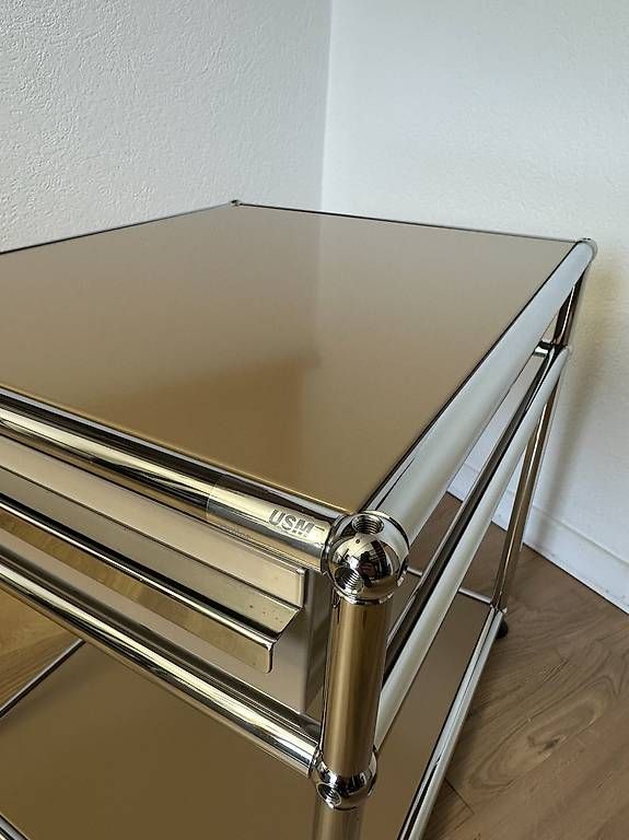USM Nachttische: Table de chevet USM Haller en Beige // Ref. AY0395-2 – Gebraucht aus Ravoire von ARKY_s 1