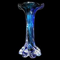 🐘 Elegante Murano-Knospenvase – Schwer & Stilvoll! 🌿💙