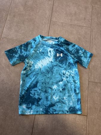 Cooles Under Armour T-Shirt, Blau, Grösse 134