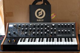 Moog Sub37 Tribute Edition mit orig. Anleitung und OVP