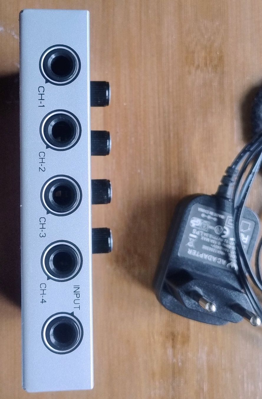 Amplificatori: MA400 headphone amplifier  + Millennium HA4 4 channel headph – Usato da Bellinzona venduto da Notturno13 2