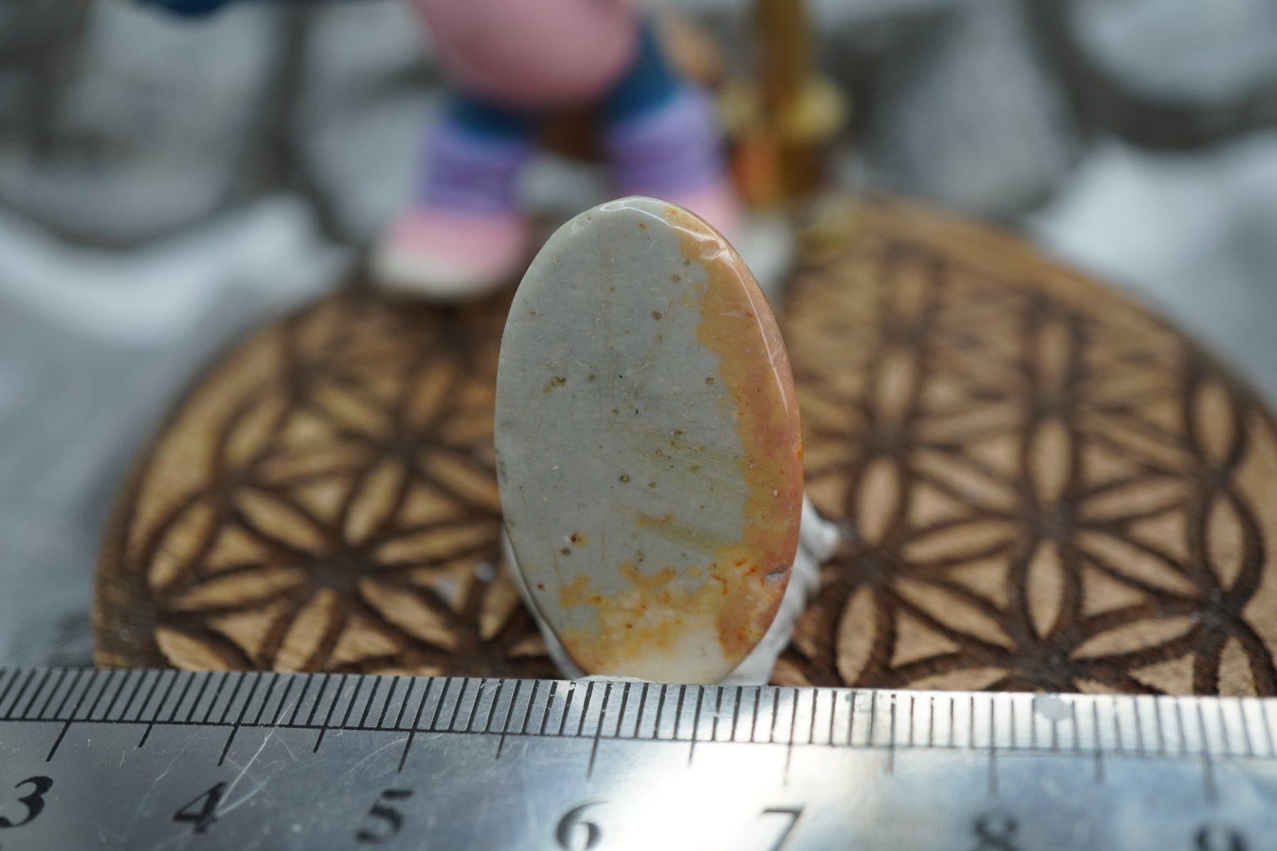 Minerali & Pietre curative: Polychrom Jaspis    Blatt Geschnitzt  Cabochon   Ab 1.- – Nuovo e nell'imballaggio originale da Eschenbach SG venduto da topstone 7