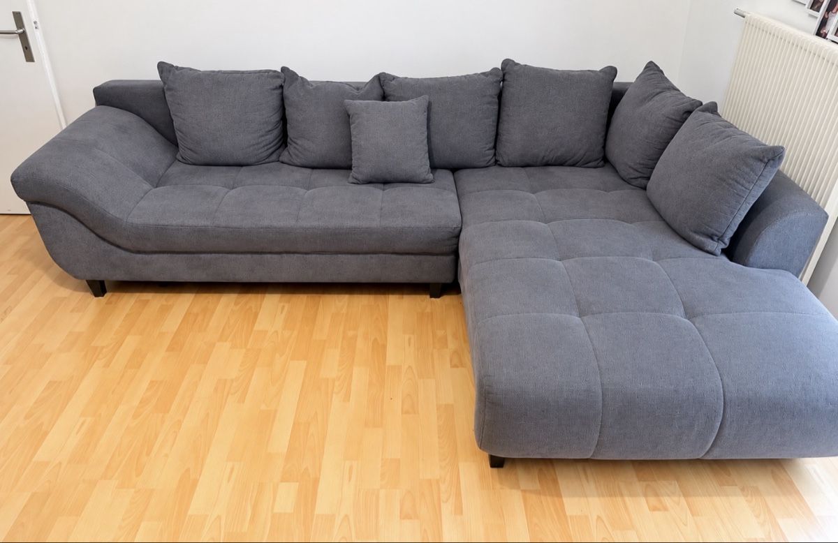 Divani: Ecksofa mit Stauraum und Bettfunktion – Usato da Trimbach venduto da xSuisseshopx 1