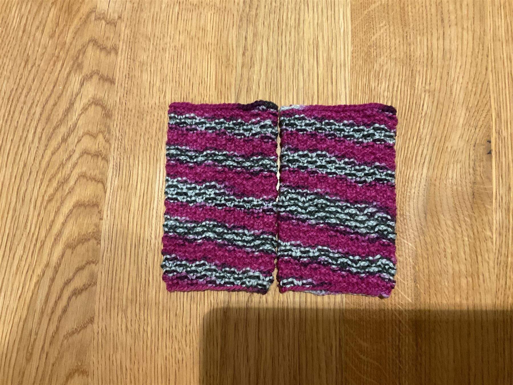 Handschuhe & Handstulpen: Handgestrickte Pulswärmer Amedisli – Neu (gemäss Beschreibung) aus Wetzikon ZH von FeeF