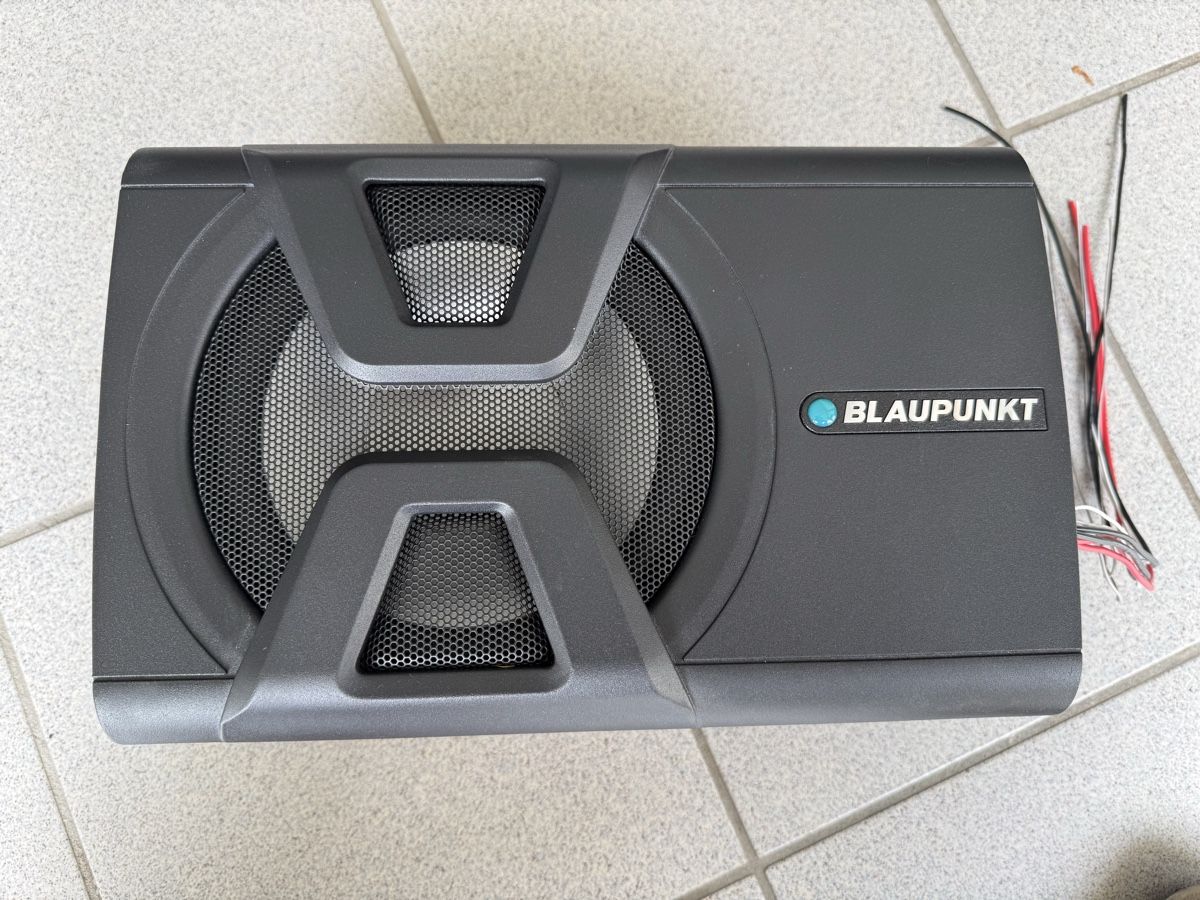 Blaupunkt Casse acustiche: Subwoofer Blaupunkt 240W – Usato da Wohlen AG venduto da Ricowi 4