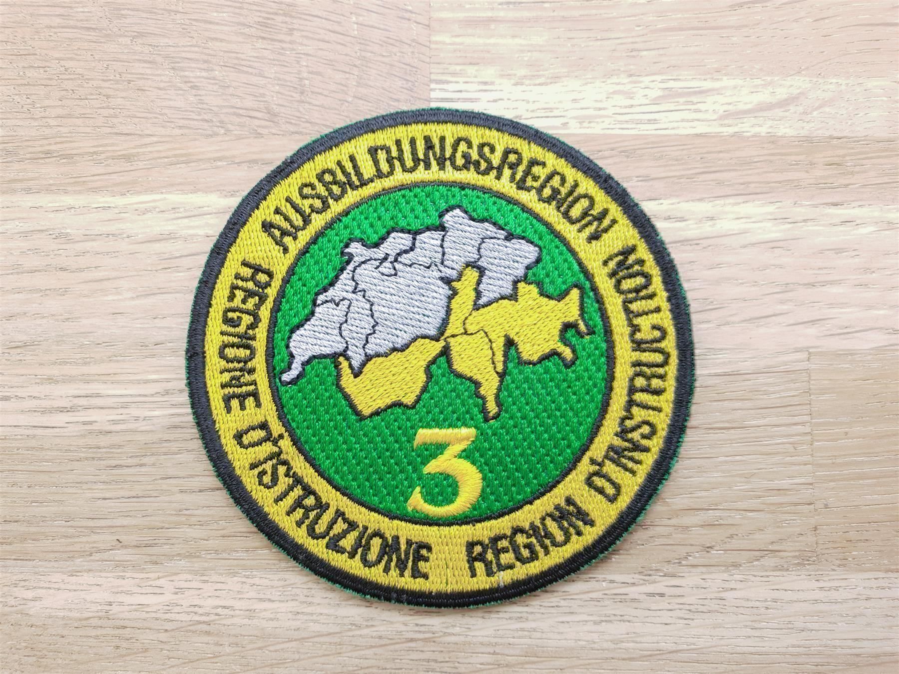 Placchette & Badge: Badge Ausbildungsregion 3 – Usato da Erlinsbach venduto da S700