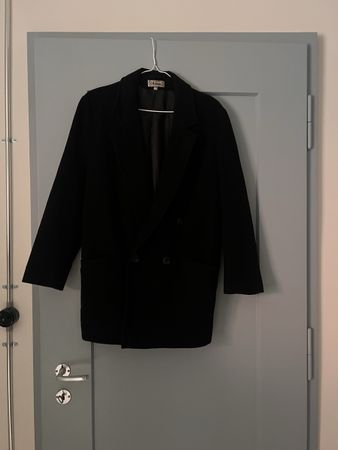 Eleganter Vintage-Mantel schwarz aus Wolle & Kaschmir