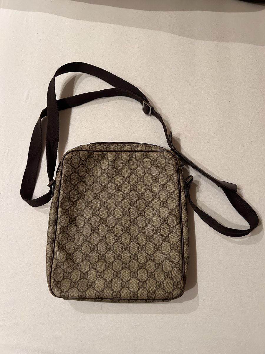 Gucci Taschen: Umhängetasche Gucci  – Gebraucht aus Gossau von ced_bw7r 1