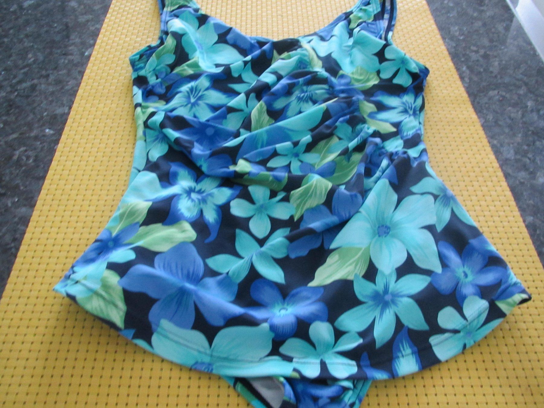 Costumi da bagno & Bikini: MAILLOT DE BAIN RODEO – Usato da Murten venduto da Selliot