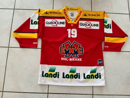 EHC Biel-Bienne Trikot / # 19 Jesper Olofsson / 23-24 / Gr.M