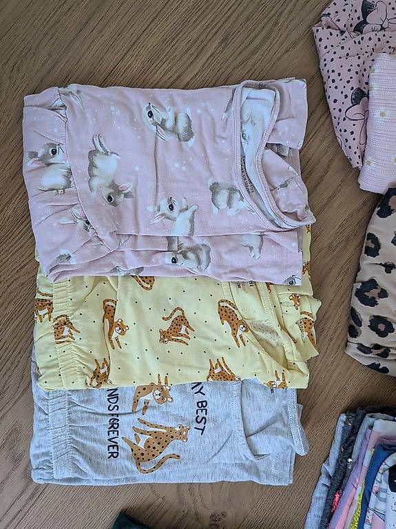Lotti & Set di vestiti: MädchenKleider Gr. 110/116 – Usato da Aesch BL venduto da NadiaE02 2