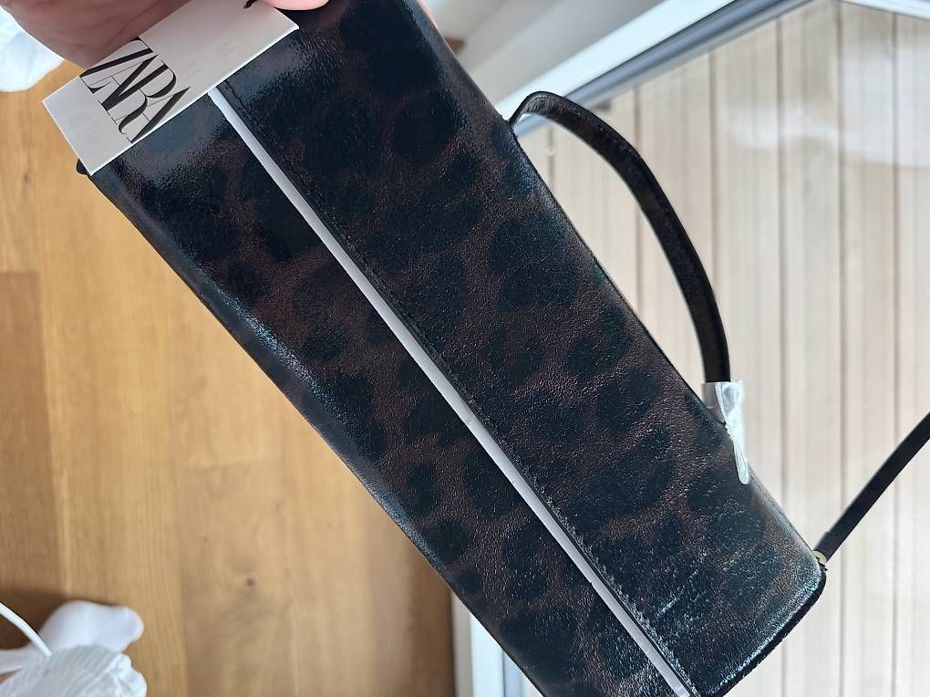 Taschen für Damen: Tasche Zara Leomuster – Gebraucht aus Rotkreuz von LoriLori
