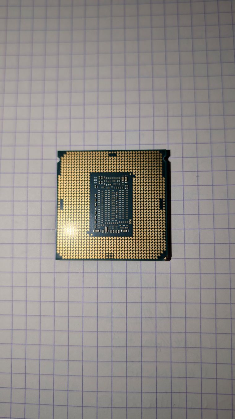 Intel Componenti elettronici: Intel Core i5‑8400 CPU – Usato da Menziken venduto da PurpleSky89 1