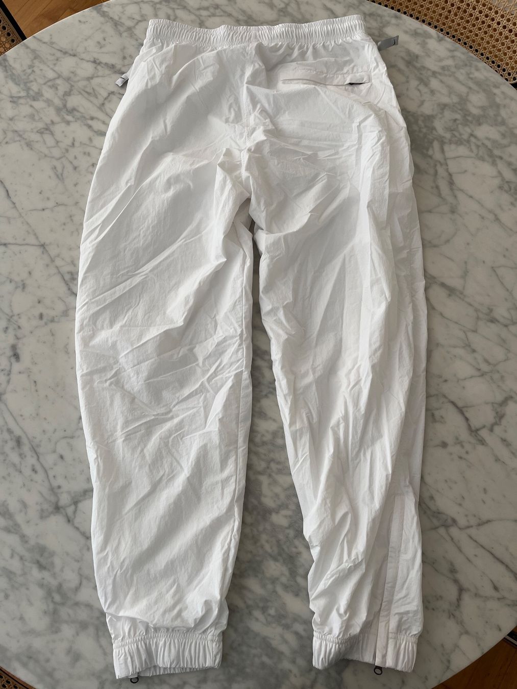 Nike Pantaloni: Nike Track Pants S – Nuovo (secondo la descrizione) da Wetzikon ZH venduto da MW.S 1