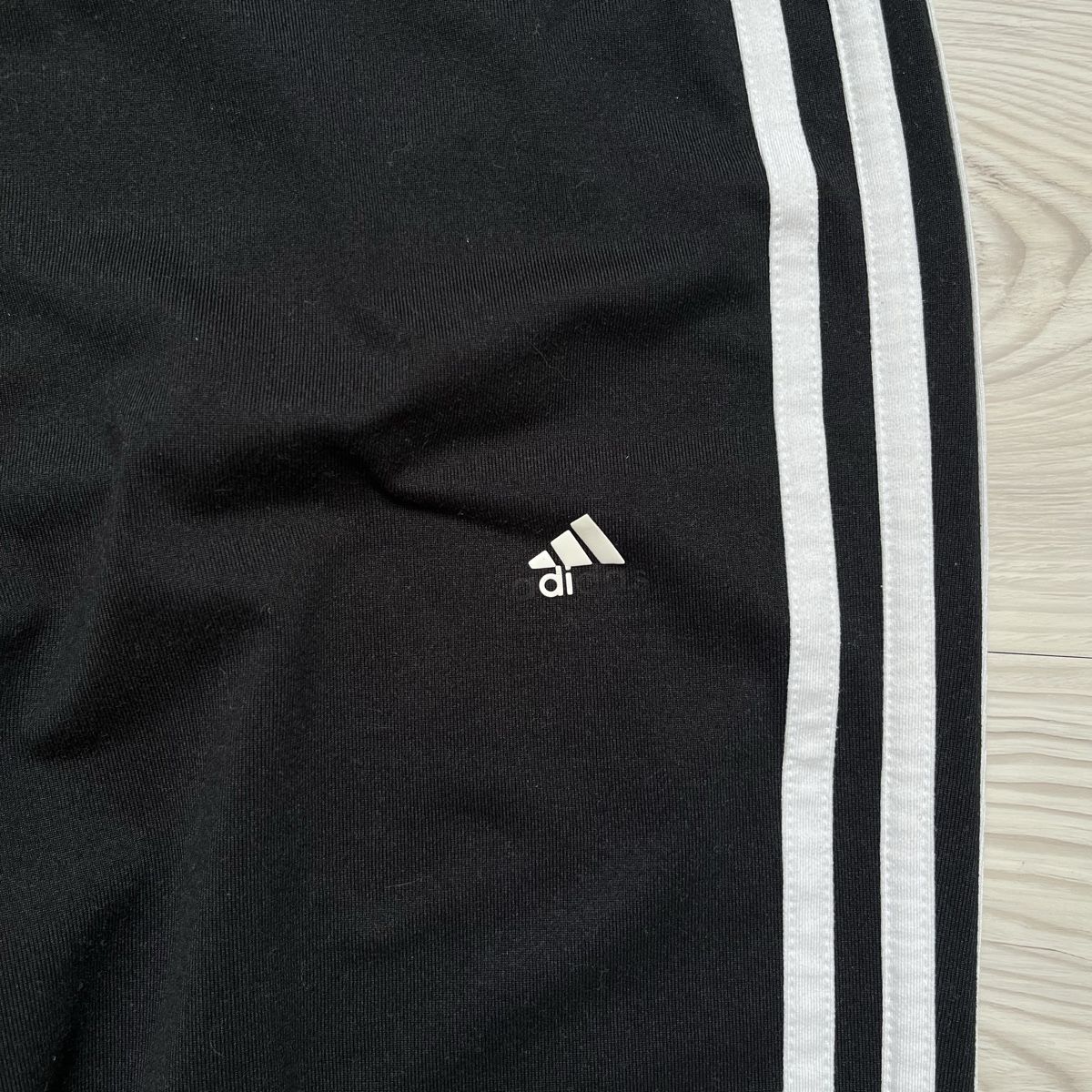 Adidas Pantaloni: 2000s Adidas Track Pants – Usato da Basel venduto da Ankerkettenring 4