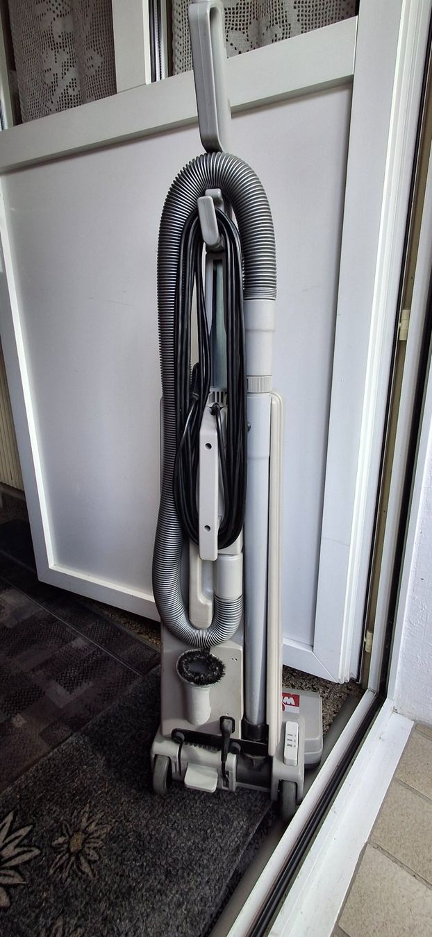 Aspirapolveri & Accessori: Aspirateur - brosseur combiné WIRTH – Usato da Bellelay venduto da Katia5 2