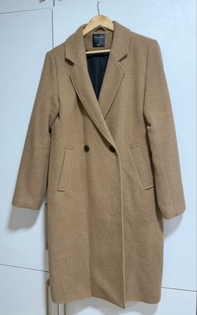Manteau chaud d'hiver, couleur camel, taille M, comme neuf!