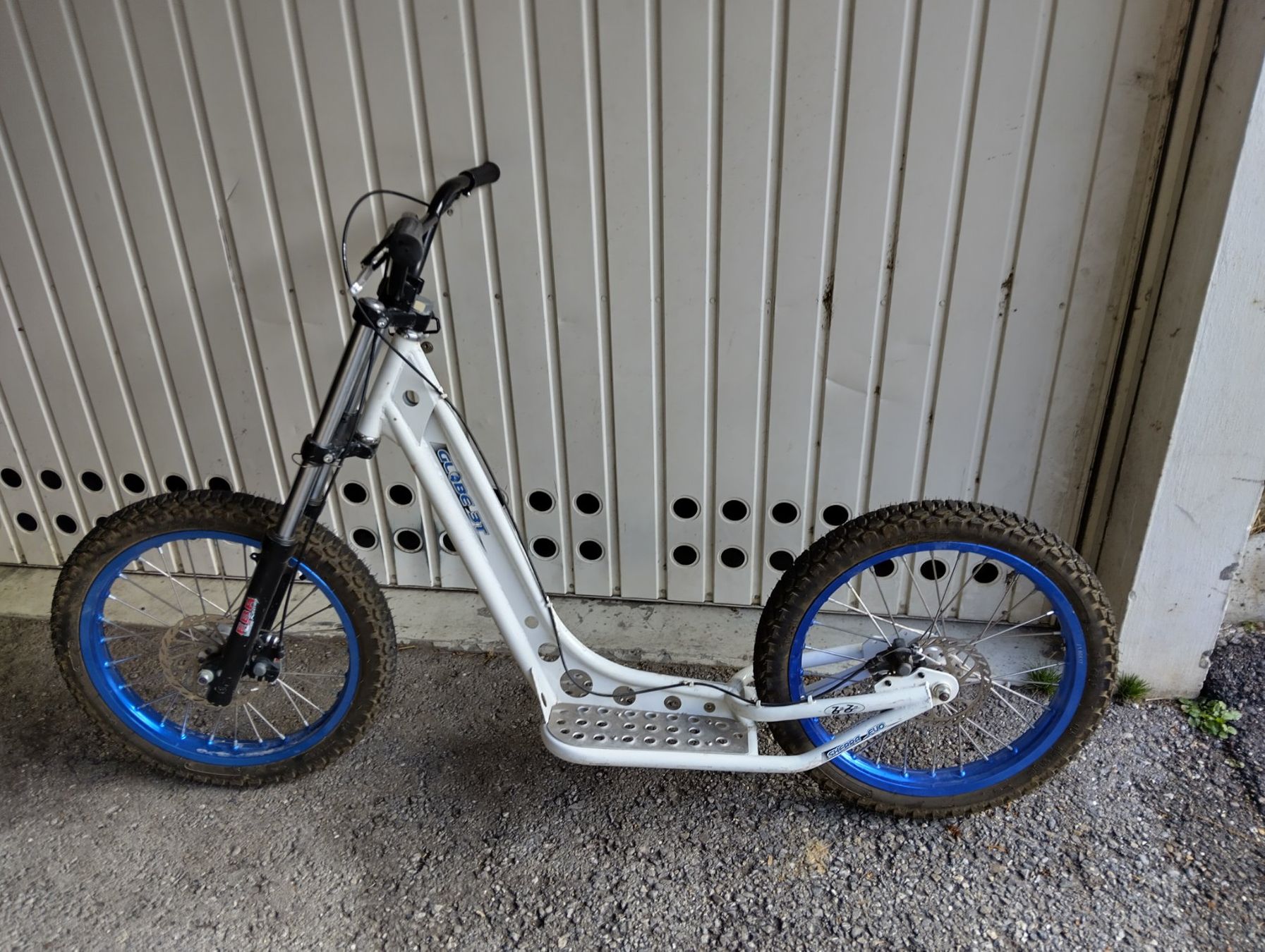 Globe Biciclette: Trottinette Globe 3T – Usato da Moléson-sur-Gruyères venduto da gnatz 1