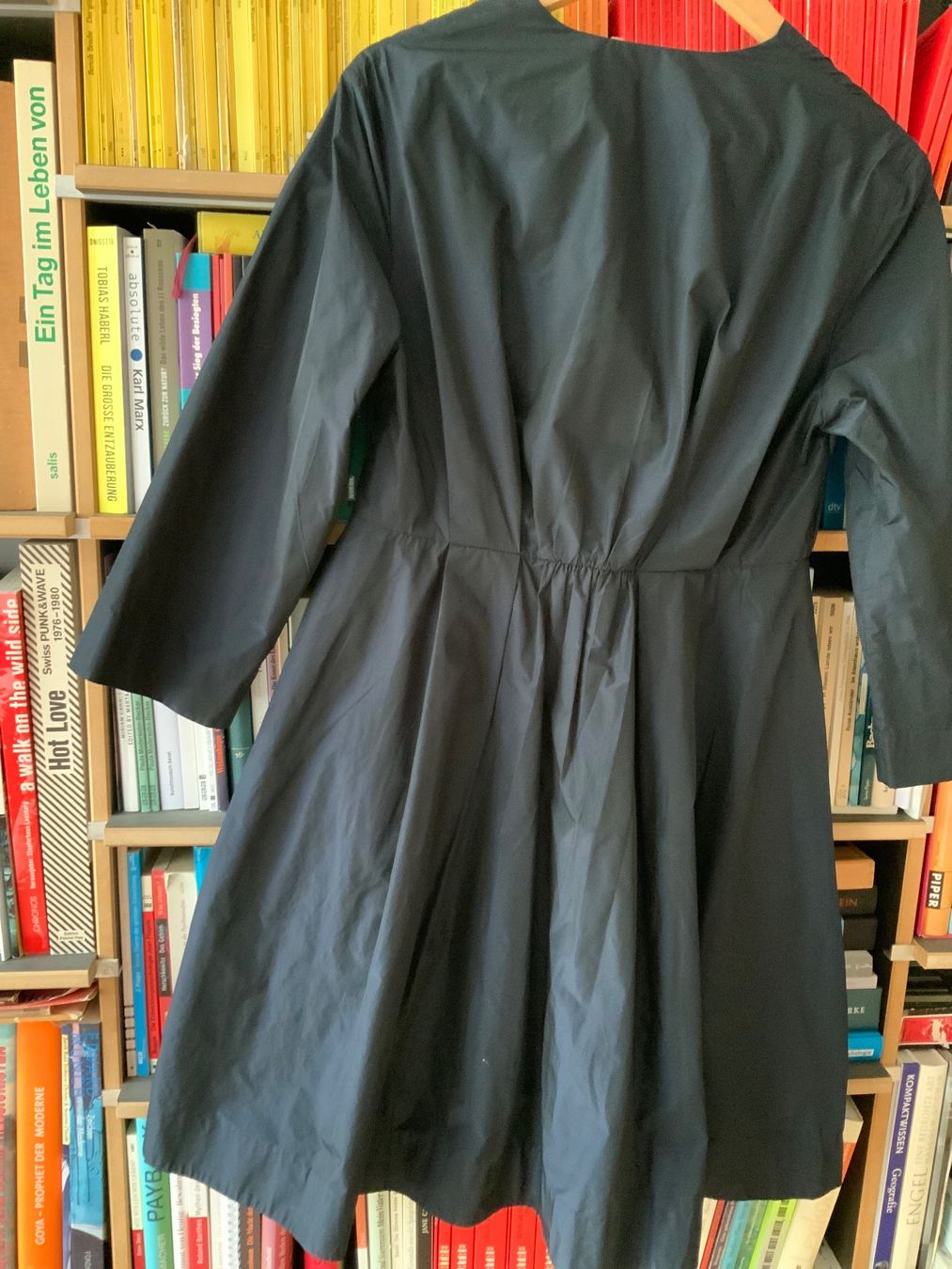 Cos Vestiti: Taftkleid Cos – Usato da Basel venduto da dreiklang01 1