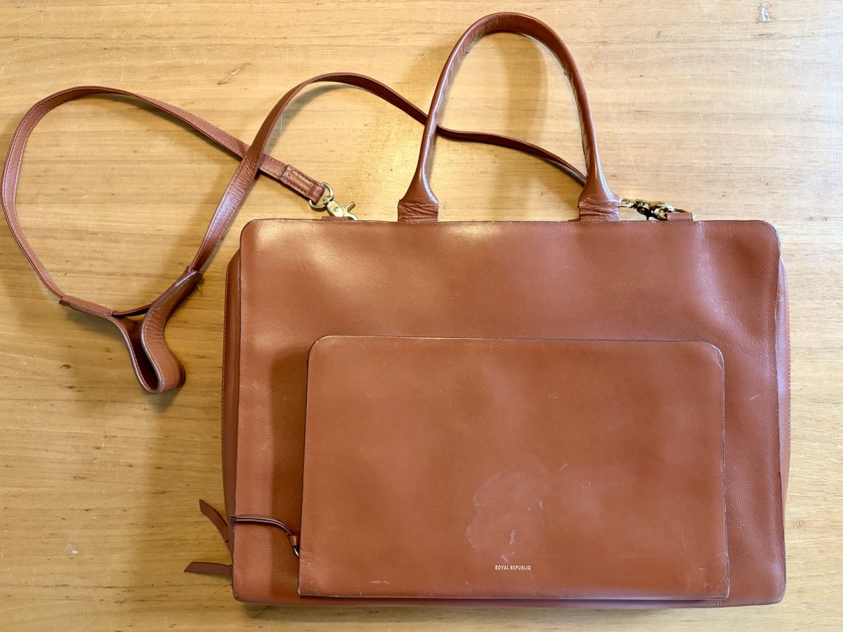 Koffer & Taschen: Aktentasche Royal Republiq – Gebraucht aus Basel von Konix