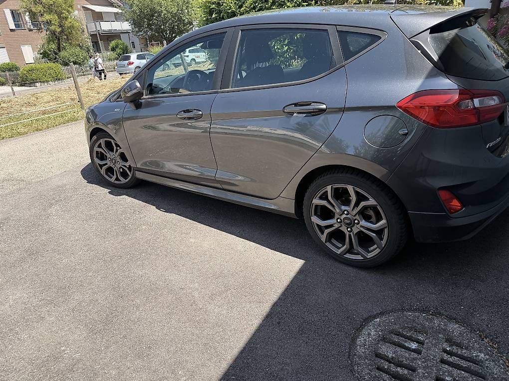 Automobili: Ford Fiesta 1.0 EcoB ST-Line  – Usato da Lyss venduto da toom3250 1