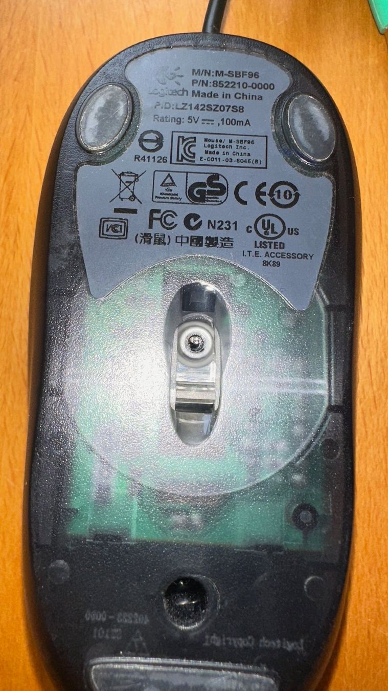 Logitech Souris: Souris Logitech PS/2 M-SBF/96 avec câble PS/2 de Rallonge – D'occasion à THONEX par jamtam 1