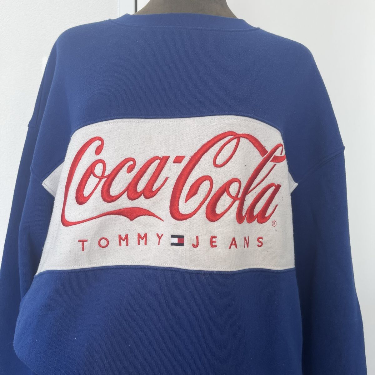Tommy Hilfiger Maglioni & Felpe: Tommy Hilfiger Coca Cola Pullover – Nuovo (secondo la descrizione) da Zug venduto da saskia-chiara 1