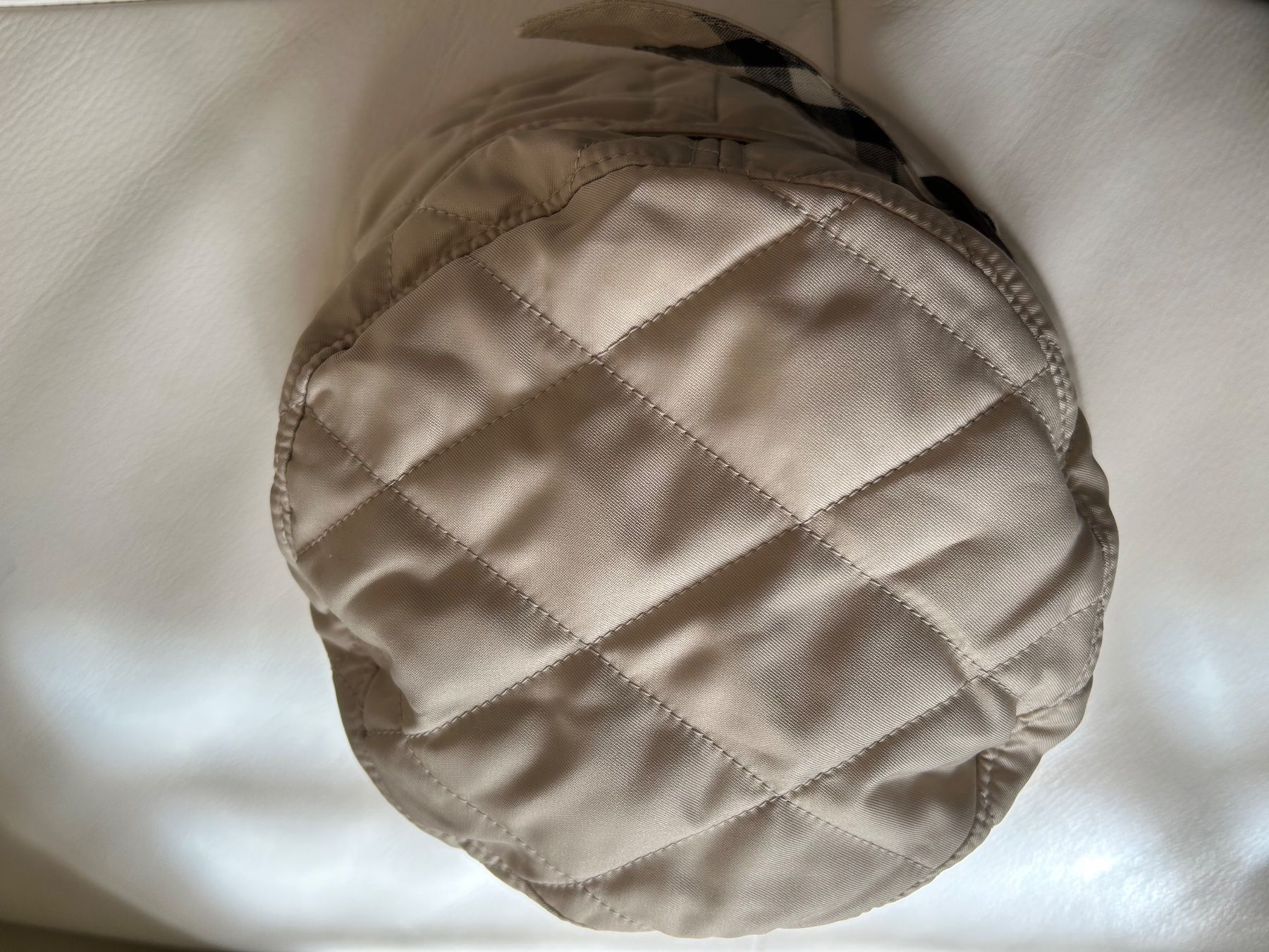 Burberry Hüte, Mützen & Caps: Burberry – Neu (gemäss Beschreibung) aus Pully von Kalissa 6
