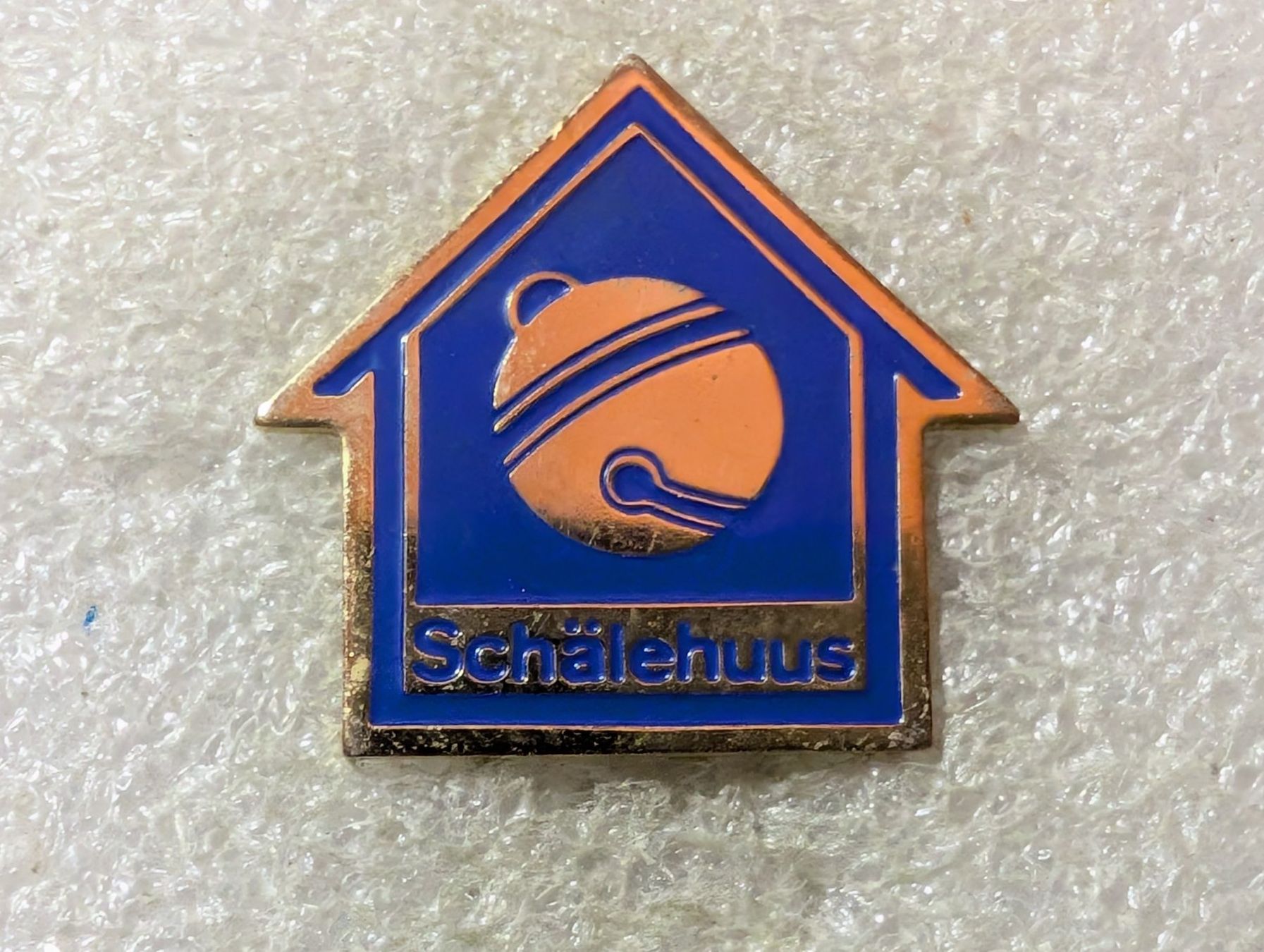 Placchette & Badge: Ansteckpin 83: Schälehuus – Usato da Oppligen venduto da Pin-Fall-Shop