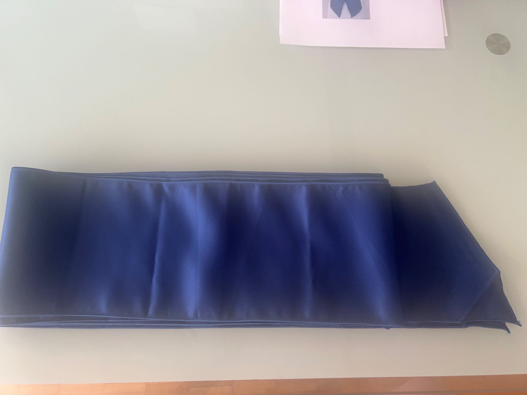 Alle Dekorationen: Stuhlschleife aus Satin blau 2 Stk. – Neu und originalverpackt aus Näfels von ale_c9qn