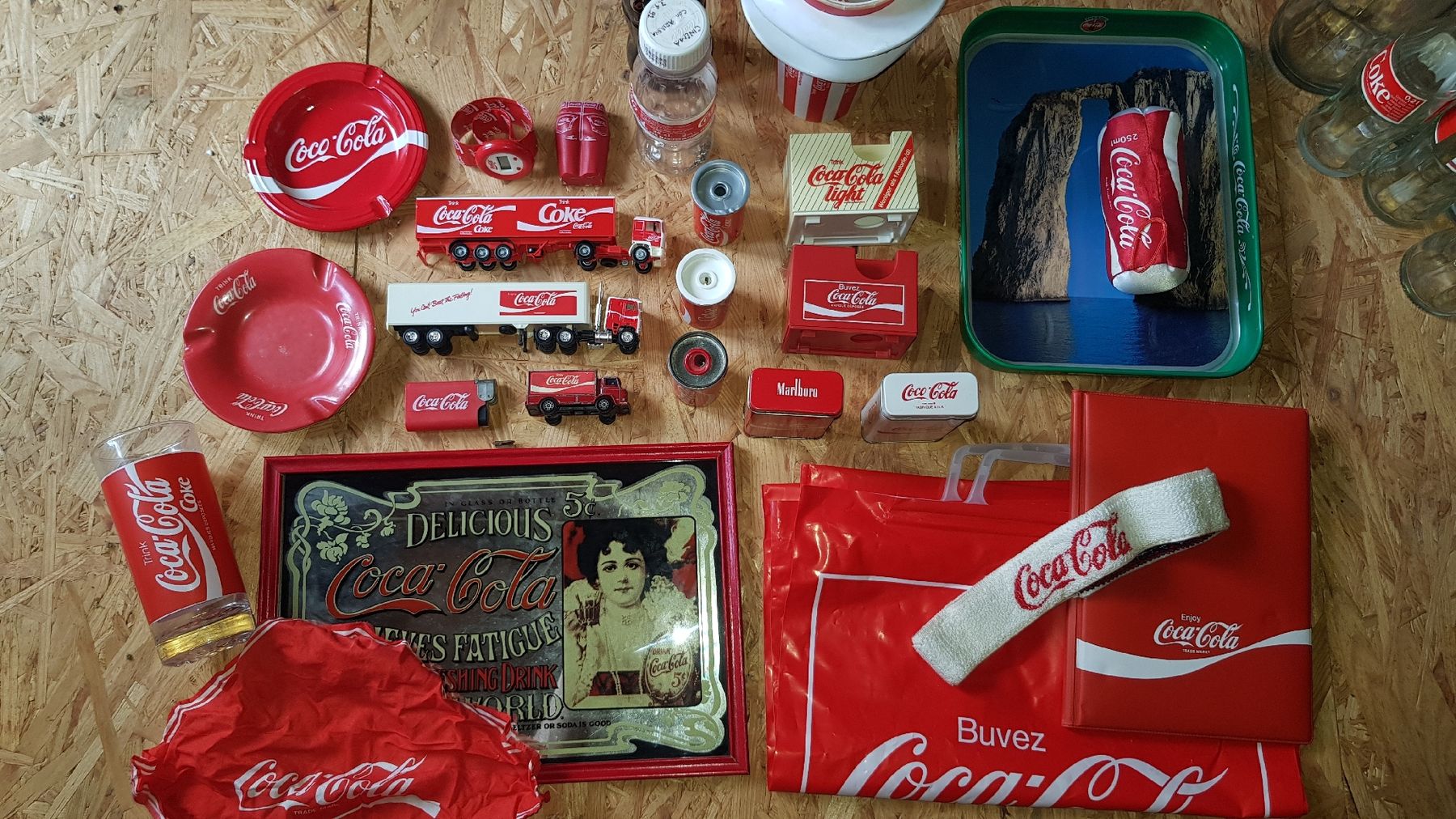 Coca-Cola Bottiglie: Coca Cola Sammlung Coke – Usato da Tägerig venduto da Cellito 1