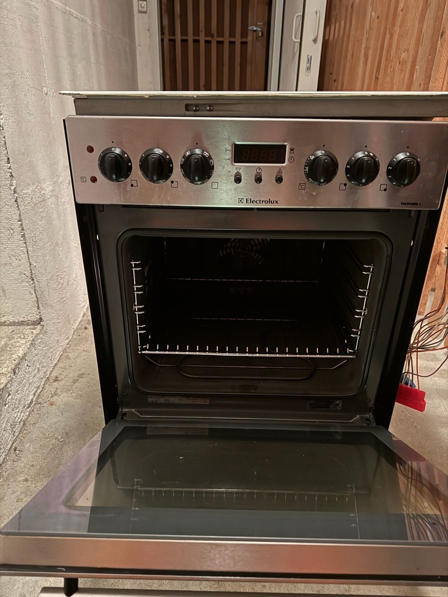 Elettrodomestici da cucina: Backofen mit Herdplatte gebraucht – Difettoso da Winterthur venduto da sa78 5